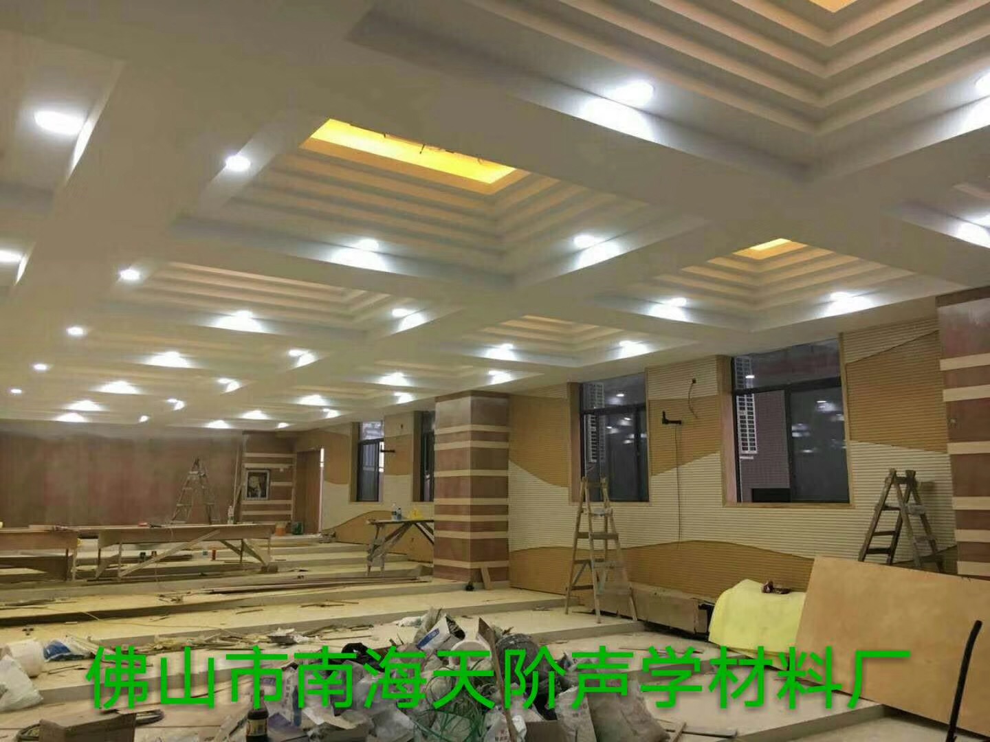 深圳市吉溪中學多功能廳